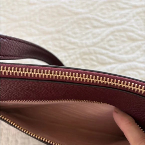 Kate Spade burgundy pebbled leather Crossbody Bag - Picture 4 of 10